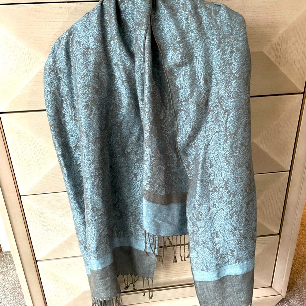 Vintage Pashmina Scarf -70% Pashmina 30% Silk